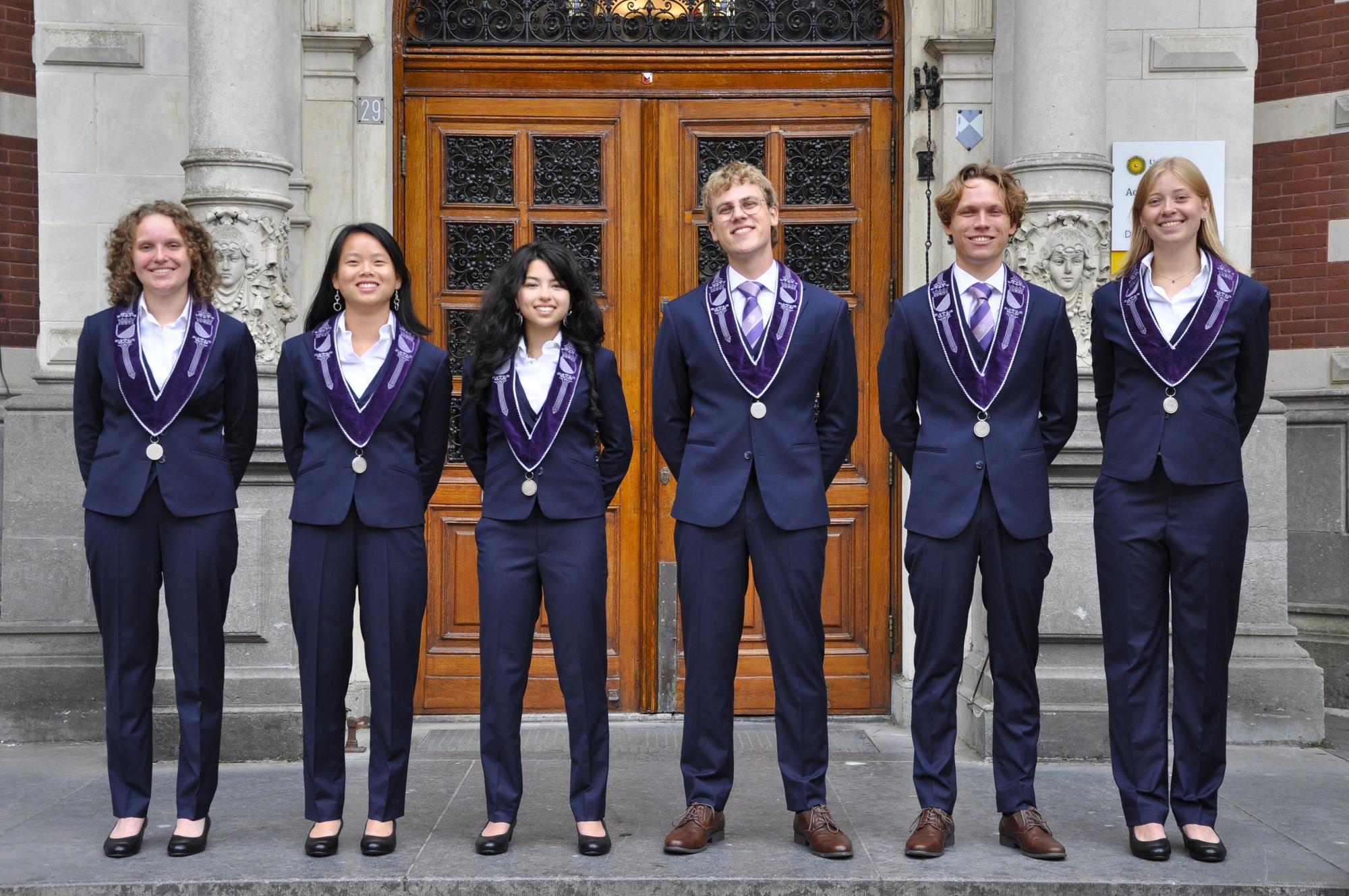 Officiele_foto_bestuur.JPG